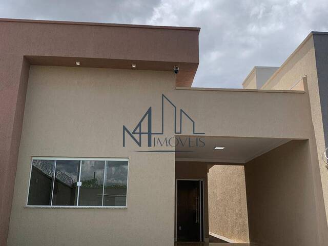 #1514 - Casa para Venda em Aparecida de Goiânia - GO