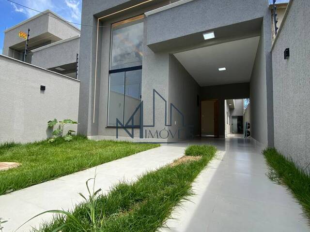 #1855 - Casa para Venda em Aparecida de Goiânia - GO