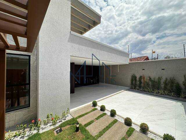 #1523 - Casa para Venda em Goiânia - GO