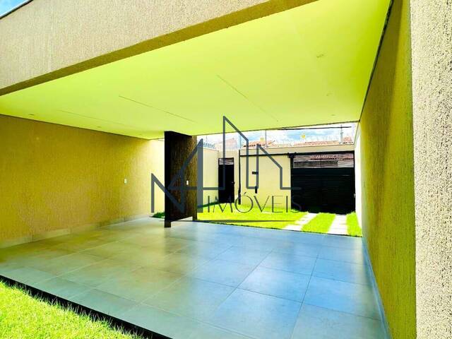 #1881 - Casa para Venda em Aparecida de Goiânia - GO