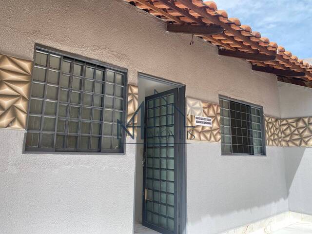 #1904 - Casa para Venda em Goiânia - GO - 1