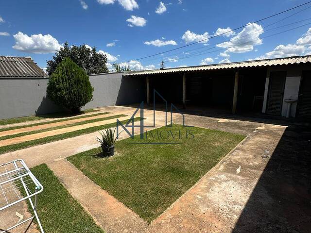#1912 - Casa para Venda em Hidrolândia - GO