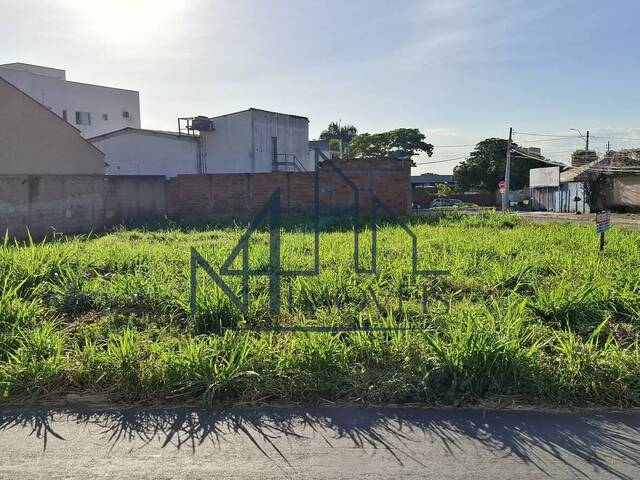 #1918 - Área para Venda em Aparecida de Goiânia - GO - 3