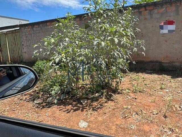Venda em Residencial Village Garavelo - Aparecida de Goiânia