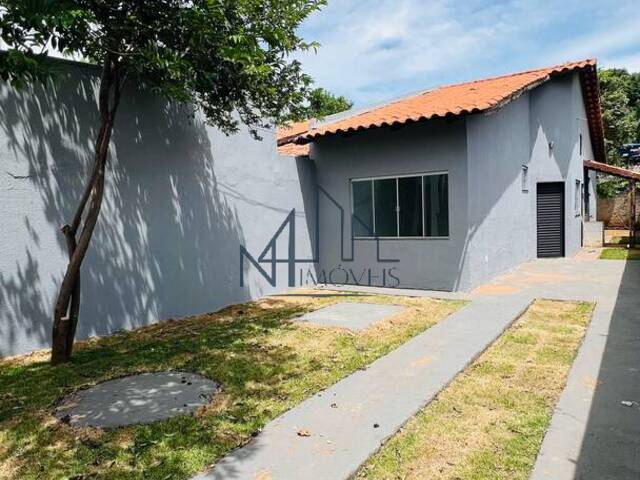 #1946 - Casa para Venda em Aparecida de Goiânia - GO - 1