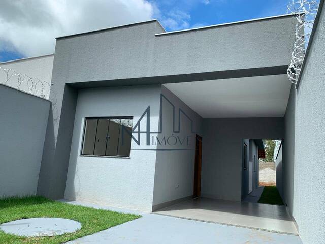 #1977 - Casa para Venda em Hidrolândia - GO - 2