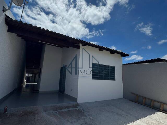 #1978 - Casa para Venda em Aparecida de Goiânia - GO - 1