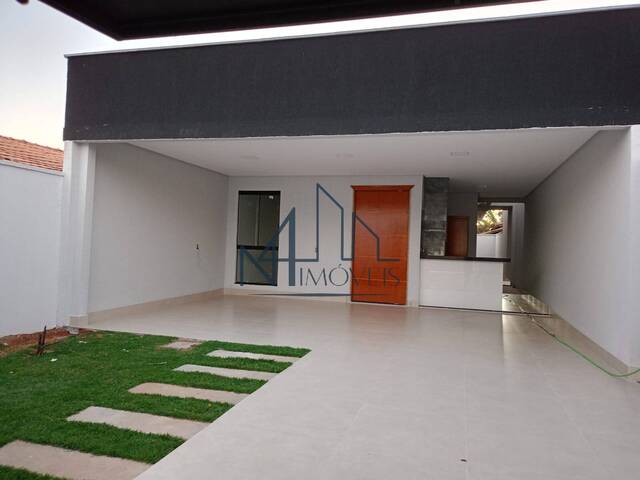 #1998 - Casa para Venda em Aparecida de Goiânia - GO - 1
