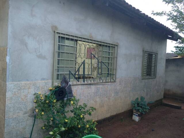 #1999 - Casa para Venda em Aparecida de Goiânia - GO - 1