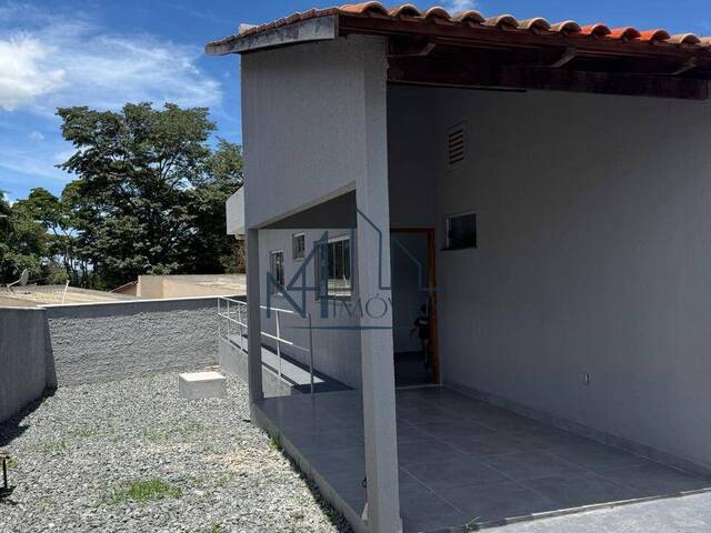#2008 - Casa para Venda em Aparecida de Goiânia - GO - 3