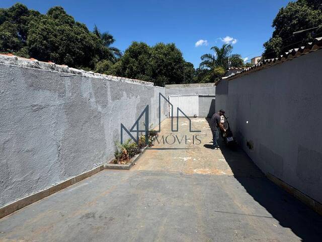 #2022 - Casa para Venda em Goiânia - GO - 1