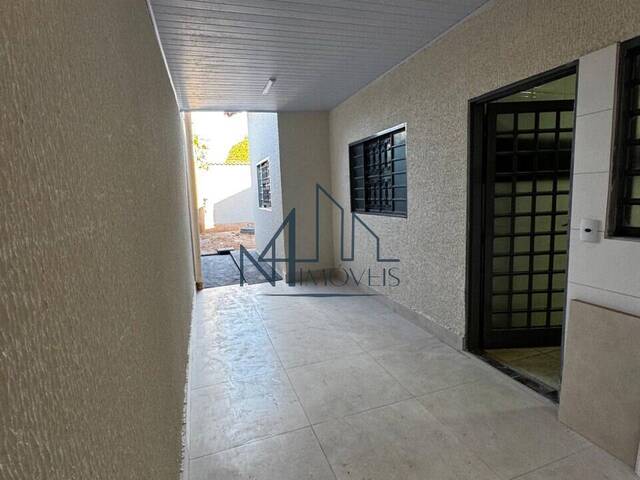 #2034 - Casa para Venda em Aparecida de Goiânia - GO - 2