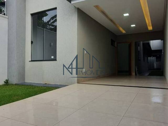 #2035 - Casa para Venda em Aparecida de Goiânia - GO - 1