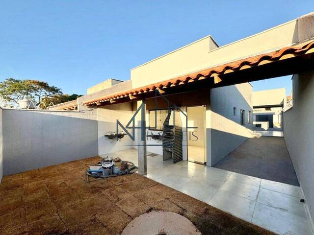 #2046 - Casa para Venda em Aparecida de Goiânia - GO - 2