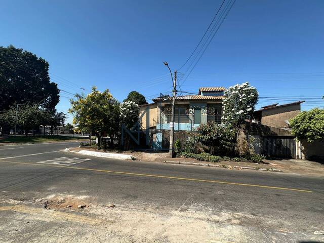 Sobrado para Venda em Aparecida de Goiânia - 4