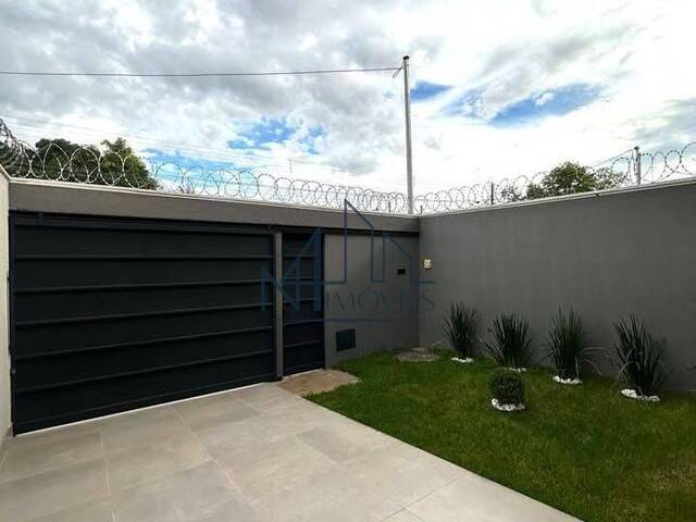 #2079 - Casa para Venda em Aparecida de Goiânia - GO - 3