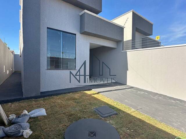 #2084 - Casa para Venda em Aparecida de Goiânia - GO - 1