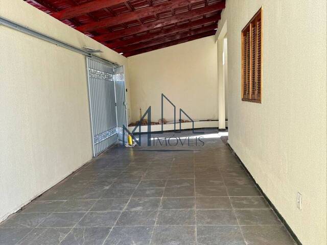 #2114 - Casa para Venda em Aparecida de Goiânia - GO - 1