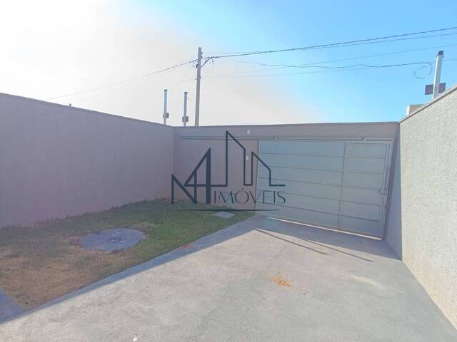 #2127 - Casa para Venda em Aparecida de Goiânia - GO - 3