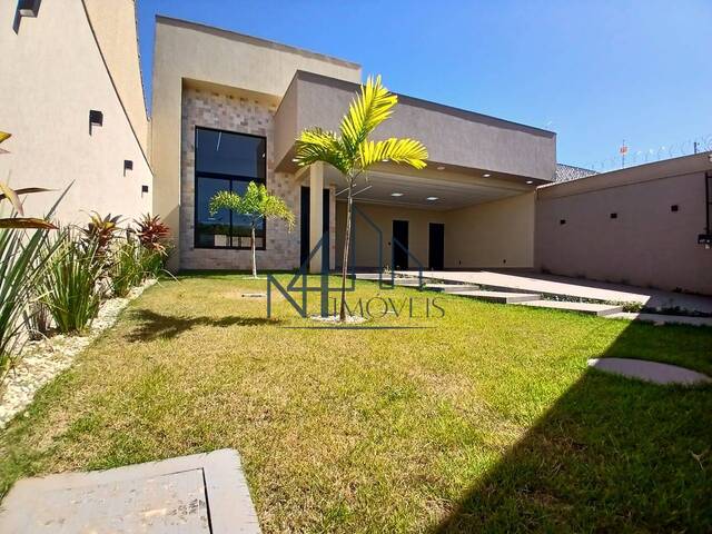 #2150 - Casa para Venda em Aparecida de Goiânia - GO - 1