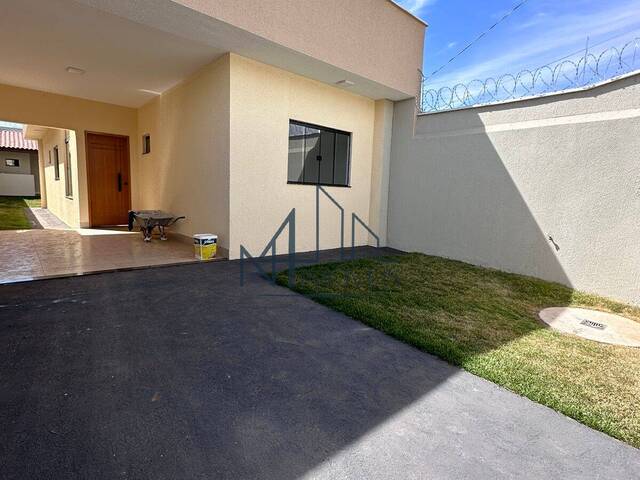 #2153 - Casa para Venda em Aparecida de Goiânia - GO - 2