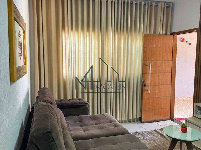 #2154 - Casa para Venda em Aparecida de Goiânia - GO - 2