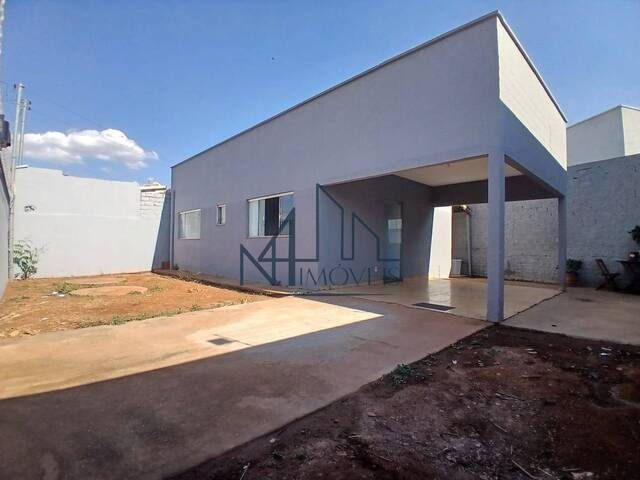 #2162 - Casa para Venda em Aparecida de Goiânia - GO - 1