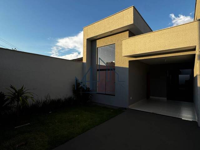 #2190 - Casa para Venda em Aparecida de Goiânia - GO - 1