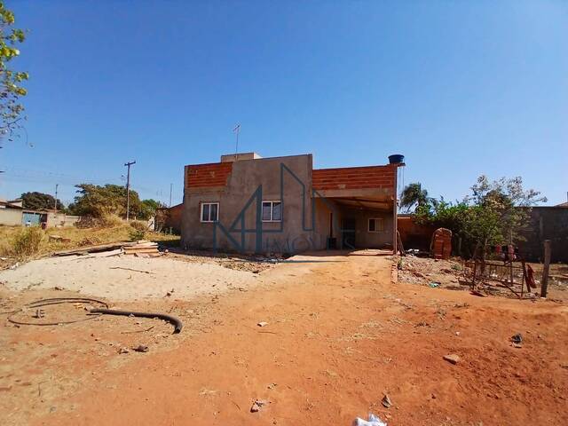 #2192 - Casa para Venda em Aparecida de Goiânia - GO - 3