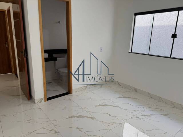 Casa para Venda em Aparecida de Goiânia - 4