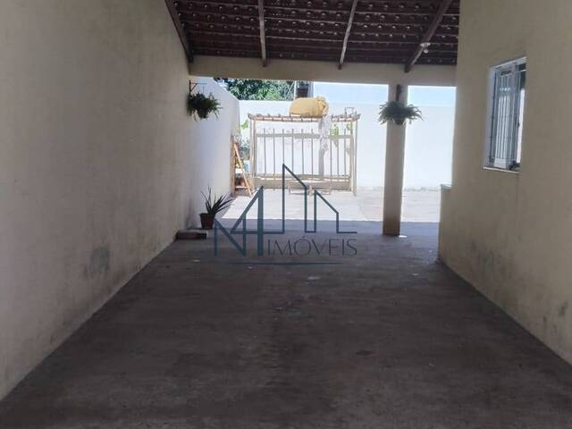 #2204 - Casa para Venda em Aparecida de Goiânia - GO - 3
