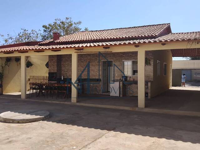 #2204 - Casa para Venda em Aparecida de Goiânia - GO - 1