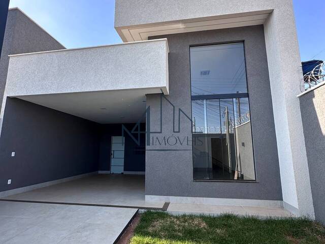 #2215 - Casa para Venda em Aparecida de Goiânia - GO - 3