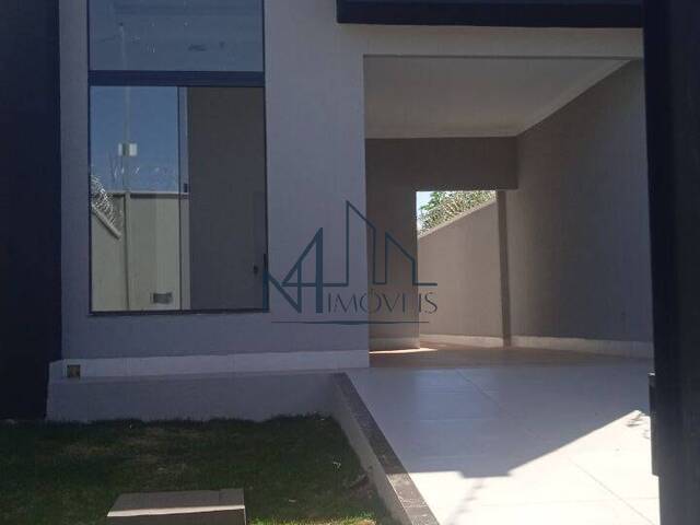 #2220 - Casa para Venda em Aparecida de Goiânia - GO - 2
