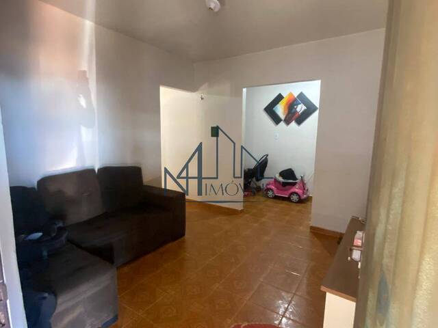 #2235 - Casa para Venda em Aparecida de Goiânia - GO - 3