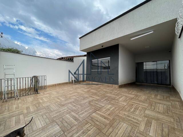 #2248 - Casa para Venda em Aparecida de Goiânia - GO - 3