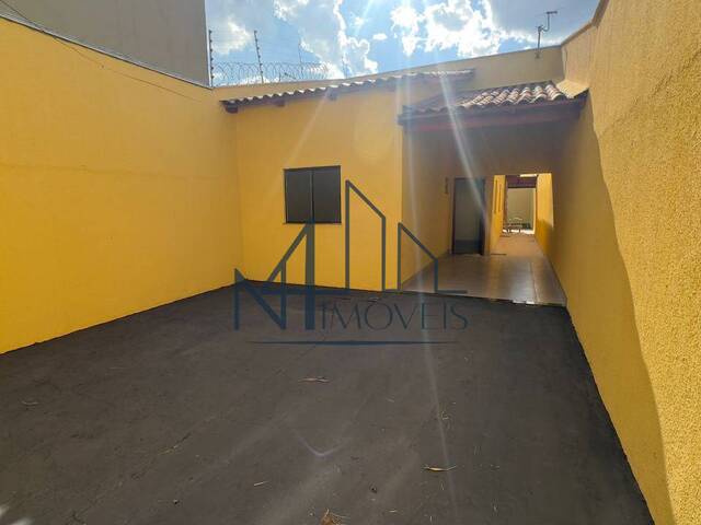 #2265 - Casa para Venda em Aparecida de Goiânia - GO - 1