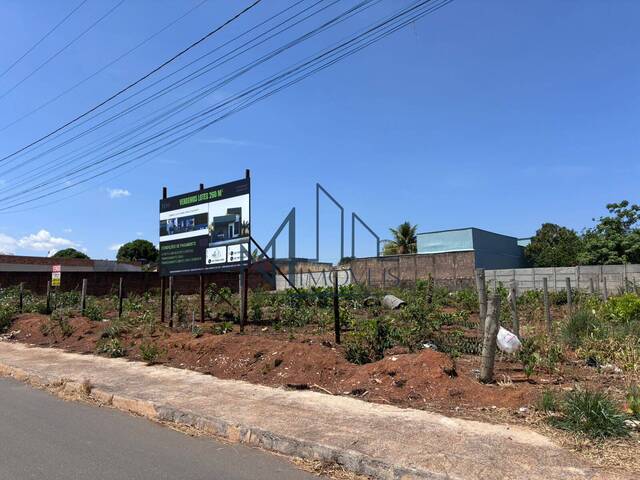 Terreno para Venda em Aparecida de Goiânia - 4