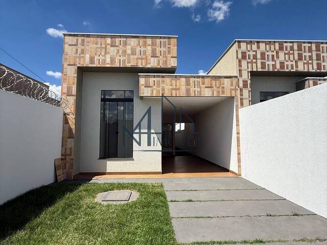 #2271 - Casa para Venda em Aparecida de Goiânia - GO - 2
