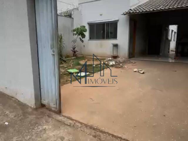 #2276 - Casa para Venda em Aparecida de Goiânia - GO - 2