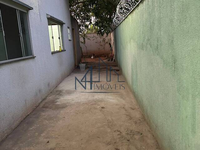 #2276 - Casa para Venda em Aparecida de Goiânia - GO - 3