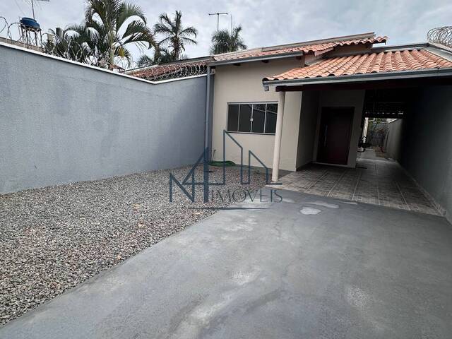 #2277 - Casa para Venda em Aparecida de Goiânia - GO - 1