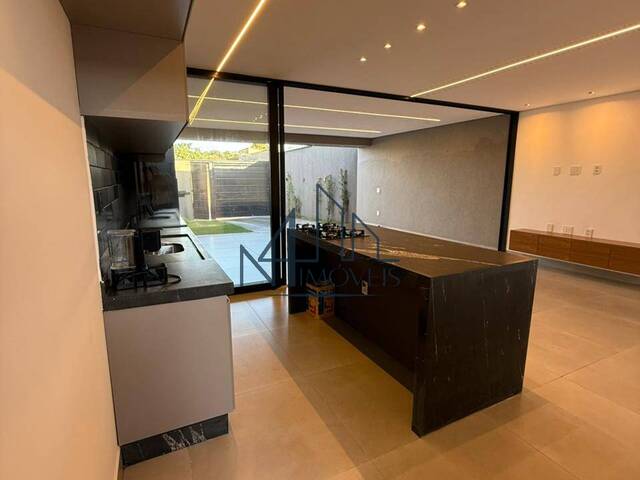 Casa para Venda em Goiânia - 5