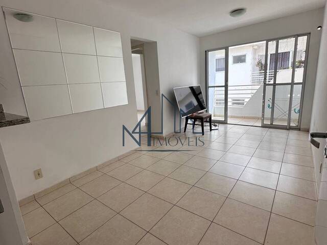 #2280 - Apartamento para Venda em Aparecida de Goiânia - GO - 2