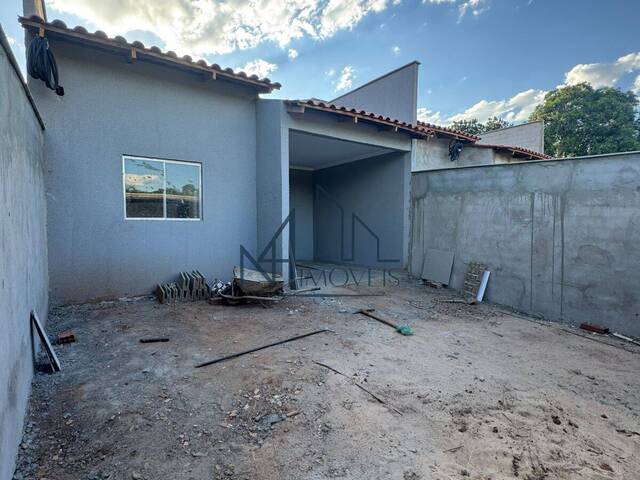 #2285 - Casa para Venda em Aparecida de Goiânia - GO - 1