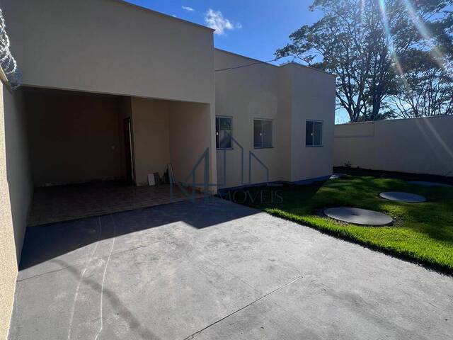 #2290 - Casa para Venda em Aparecida de Goiânia - GO