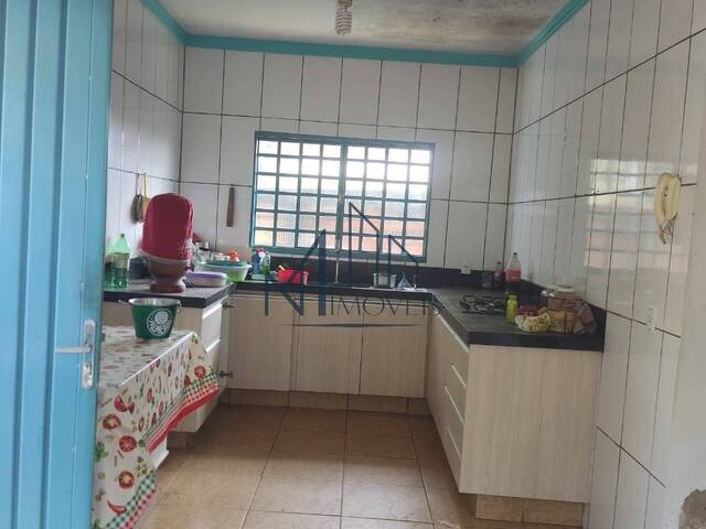 #2300 - Casa para Venda em Aparecida de Goiânia - GO