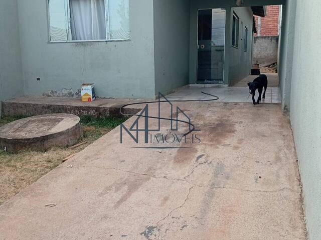 #2329 - Casa para Venda em Aparecida de Goiânia - GO