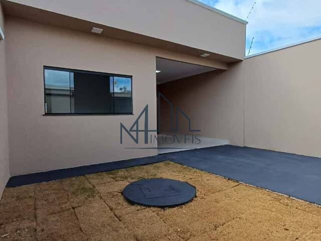 #2291 - Casa para Venda em Aparecida de Goiânia - GO