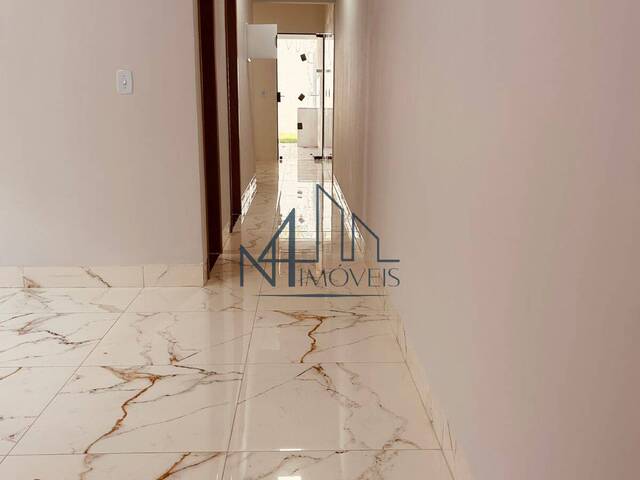 #2346 - Casa para Venda em Aparecida de Goiânia - GO - 3